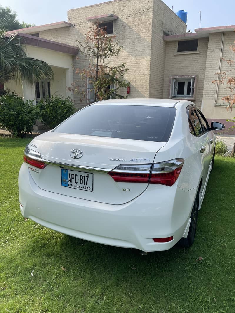 Toyota Corolla Altis 2019 4