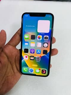 iPhone X / 256GB / Pta Approved