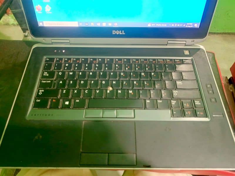 DELL LATITUDE E6430 CORE I5 3RD GENERATION |256gb SSD | 1TB sec. drive 5