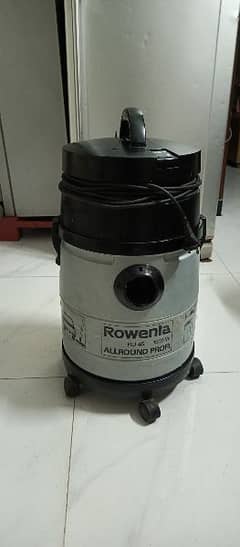 Rowenta vacuum wet and dry  . made in france