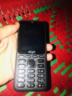 digit 4g mobile hai jin bahan bai ky paas nonpta mobile hai os ky liya