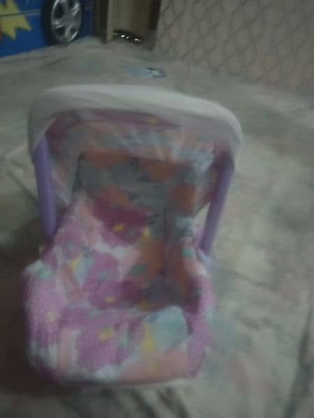 Baby Carry Cot 0