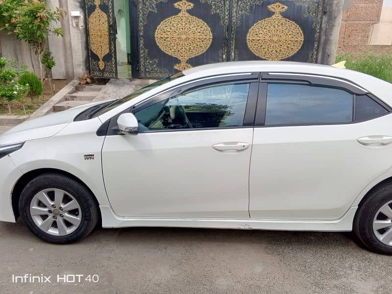 Toyota Corolla Altis 2016 5