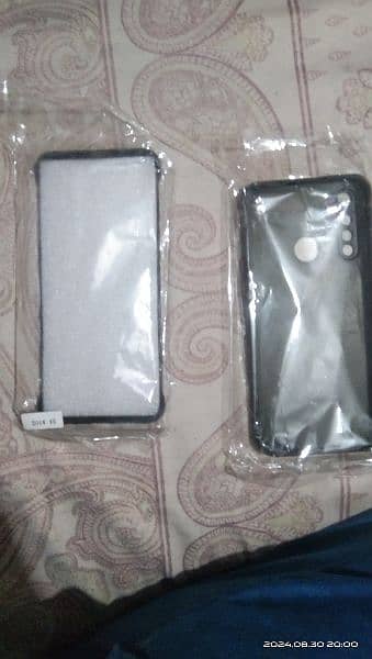 2 Realme 5i covers 2