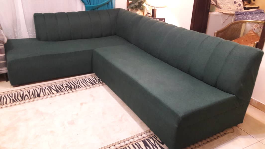 L shaped sofa , 6 seater , jade green colour , good condition 2