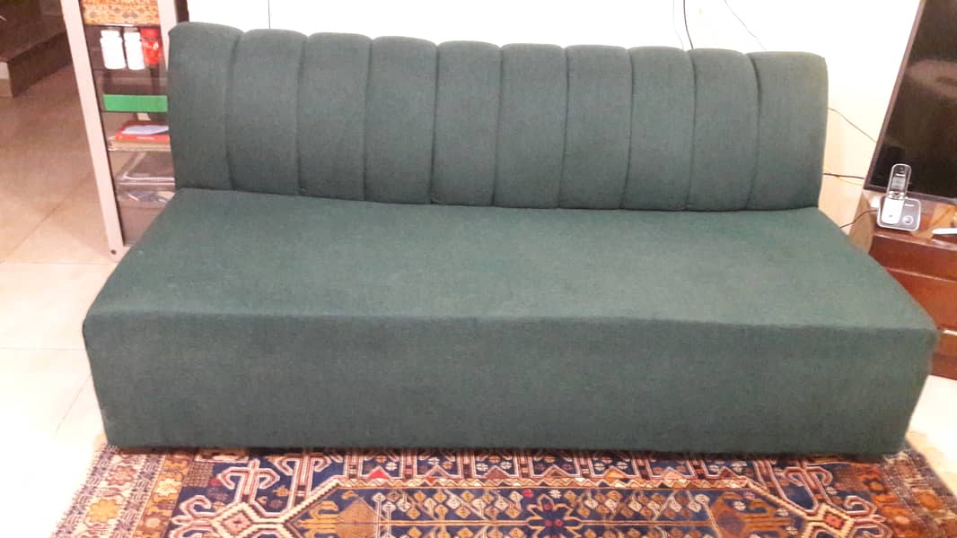 L shaped sofa , 6 seater , jade green colour , good condition 4