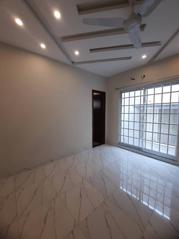 10 Marala House Available For Rent 9