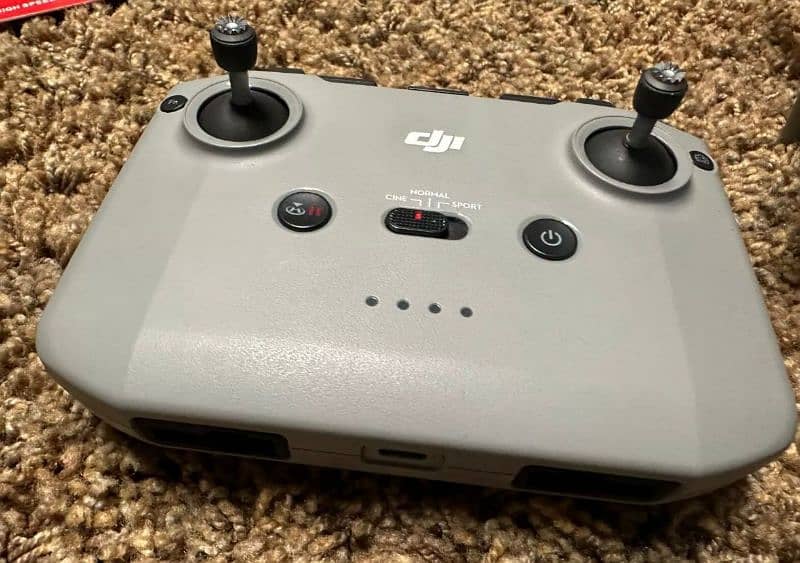 Dji Air 2s
Working 100% Condition 10.10 1