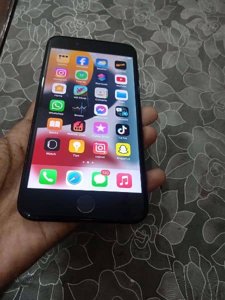 iPhone 7 Plus (128 GB PTA Approved) 7