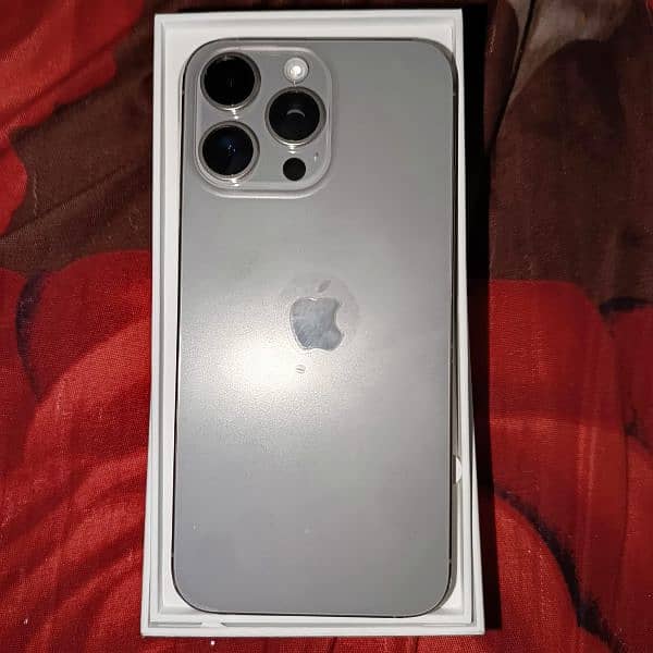 Iphone 15 pro max 256Gb(factory unlock) 3