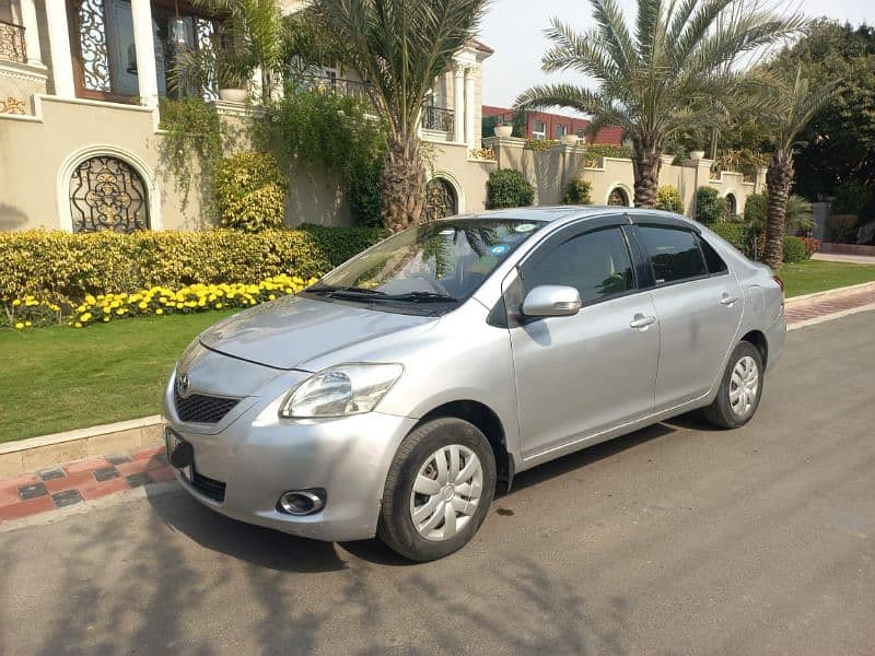 Toyota Belta 2011 0