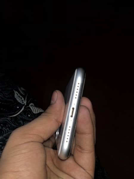 IPHONE 11 (White) 5