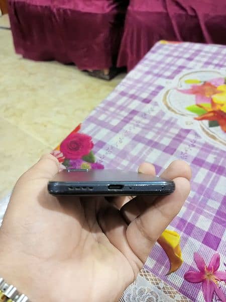 vivo v23e 12/256 with box and charger 1