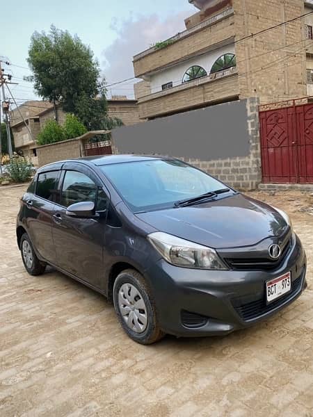 Toyota Vitz 2015 9