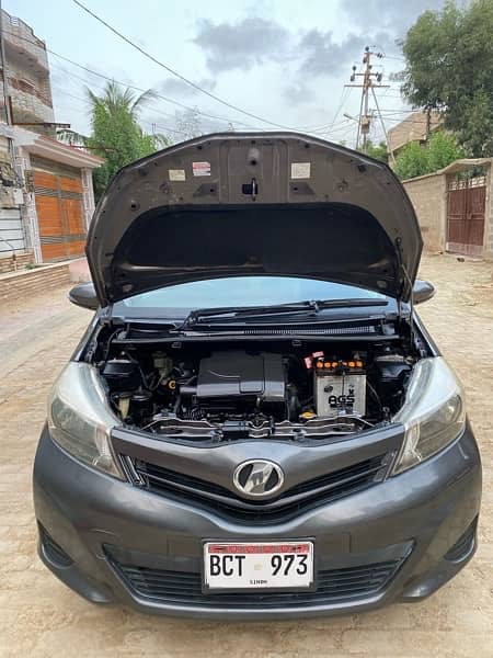 Toyota Vitz 2015 11