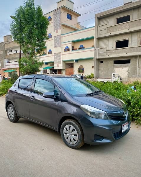 Toyota Vitz 2015 17