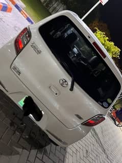 Toyota Pixis Epoch 2015