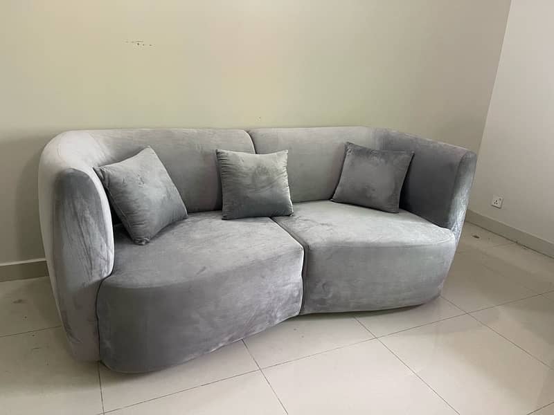 2 Seater velvet Sofa 0