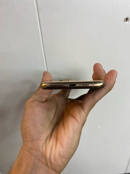 Iphone 11 pro 64gb PTA APPROVED 3