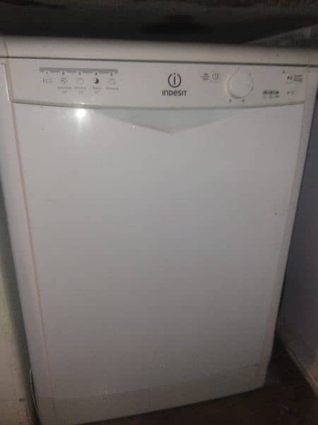 Indesit Dishwasher machine for sale 0