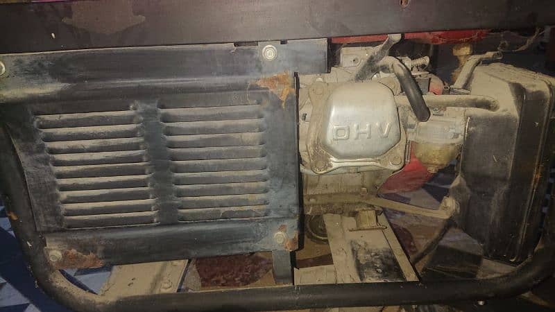 Yihu Generator 3500 E 15 L 3