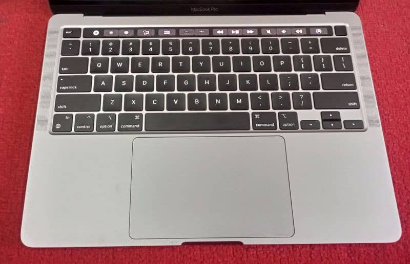 MacBook pro m1 8/512 1