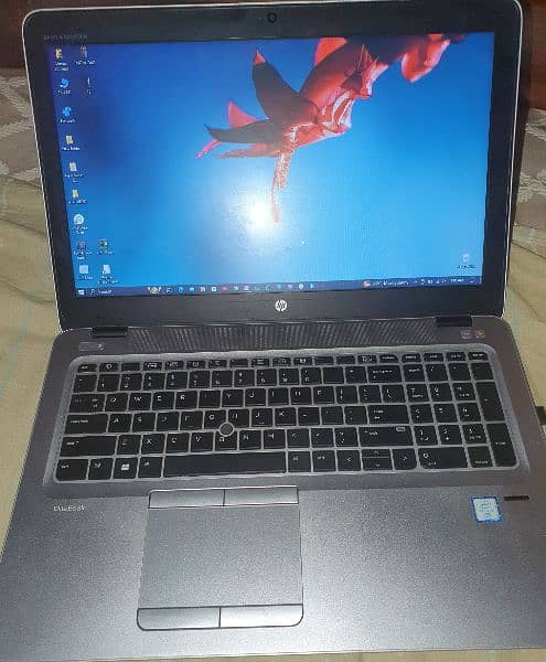 Hp 850 5g 10/10 condition 1