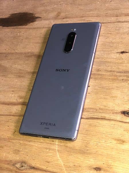 xperia 1, with vingal device, 5