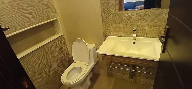 10 Marla Lower Portion Available For Rent In Umar Block Bahria Town Lahore 5