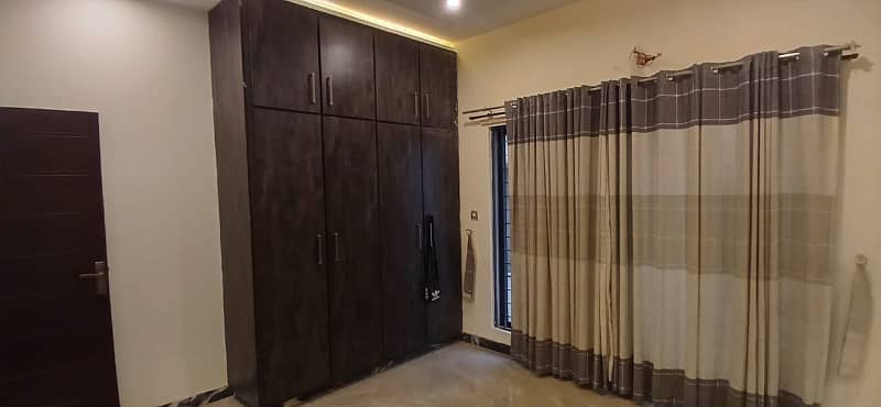 10 Marla Lower Portion Available For Rent In Umar Block Bahria Town Lahore 7