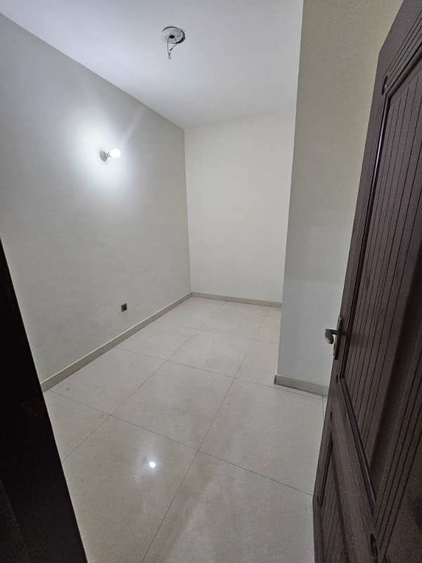 10 Marla Like Brand New House Available With Basement In Gulmohar Block Bahria Town Lahore 3