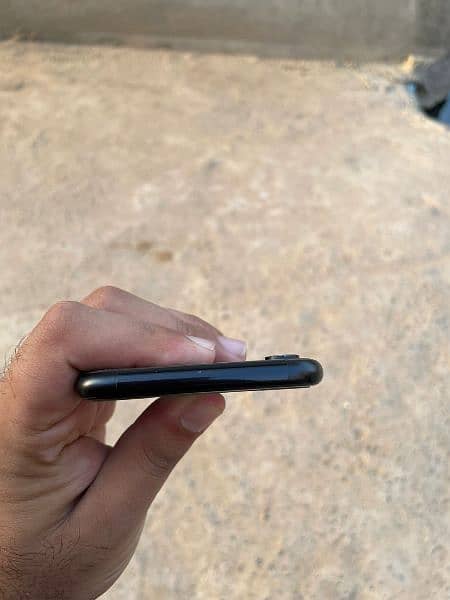 I Phone Xr
64gb
Battery Health 77
Condition 10/10 6