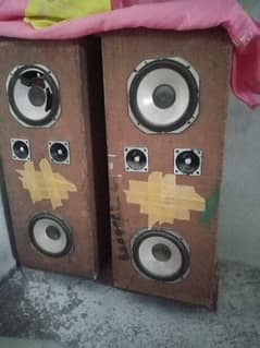 Bluetooth speaker large size wooden (used) for sale light weight