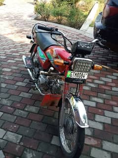 Honda 70 for sail. 10/10 condition contect no 03446293094