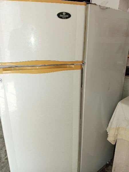 Dawlance fridge new condition 5