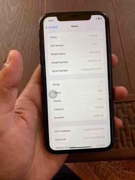 iphone Xr 128gb factory unlock water pack 6