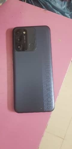 TECNO SPARK 8C