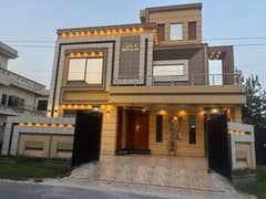 WAPDA TOWN CORNER 10.4 MARLA MODREN STYLE BRAND NEW HOUSE IS AVAILABLE FOR SALE 0