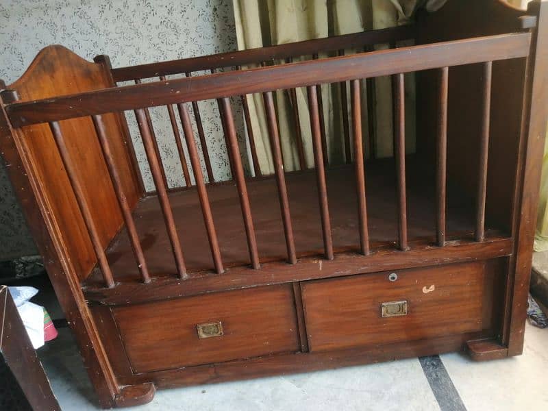 baby cot 1