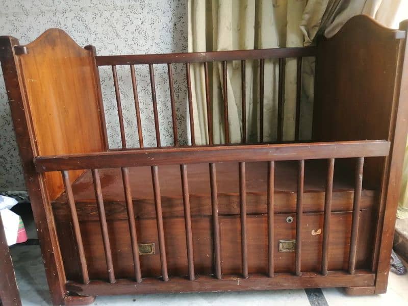 baby cot 2