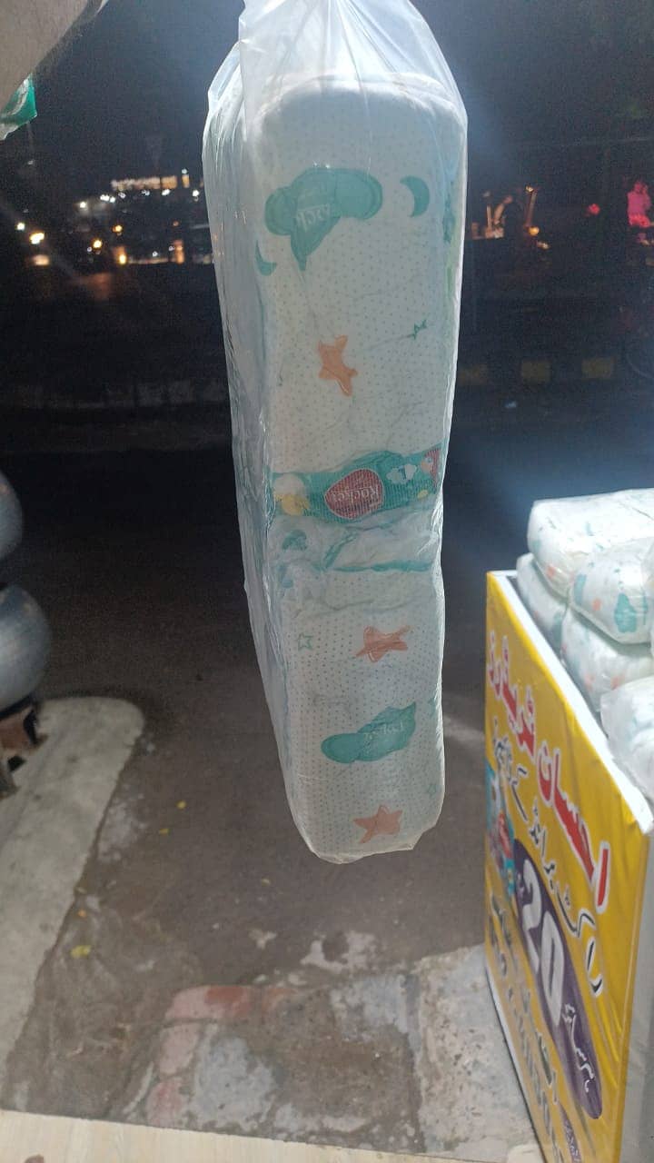 Jumbo Pack Baby Diaper | Cross Rocket Pampers on Wholesales Rate Lahor 9