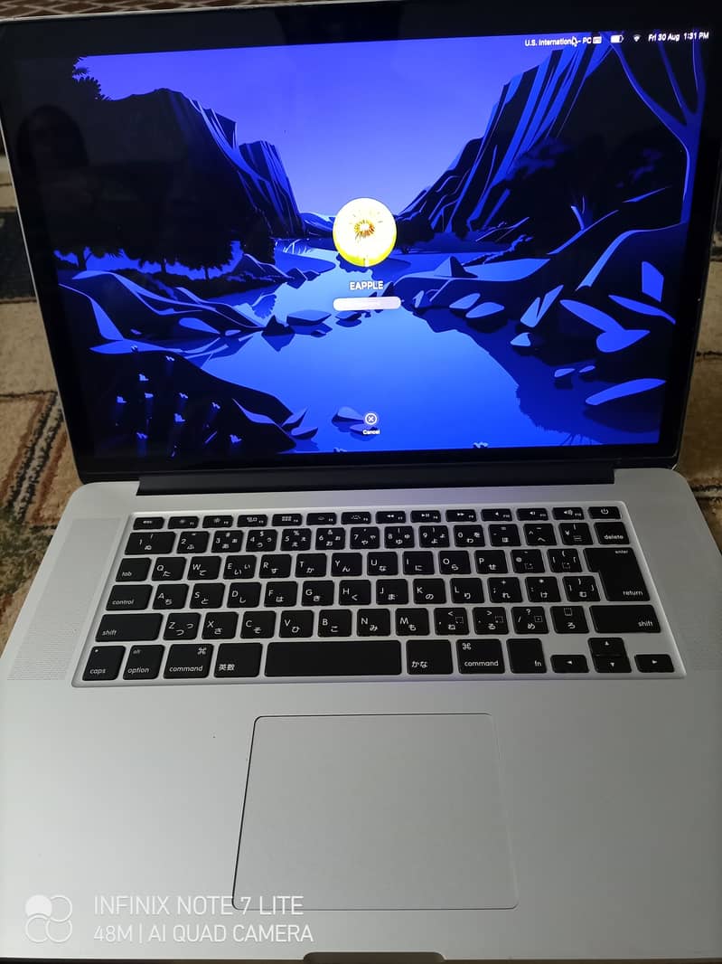 Apple 15'' Laptop Late 2013 with Original charger 5