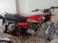 Honda 125 red 2018 model 10 by 10 condition