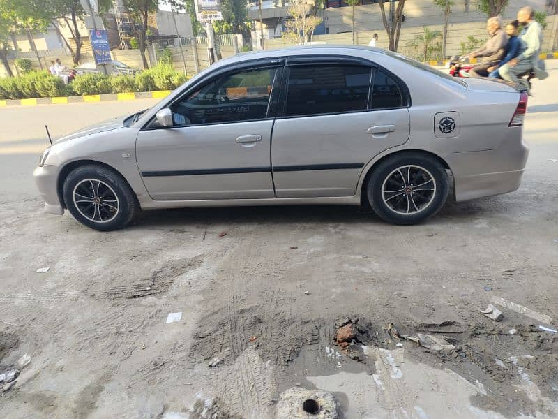 Honda Civic Oriel 2001 12