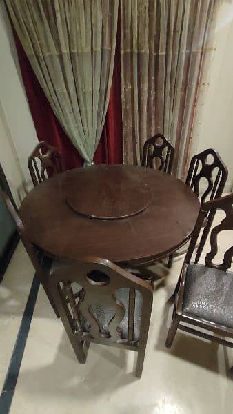 Dinning Table and 6 Chairs 2