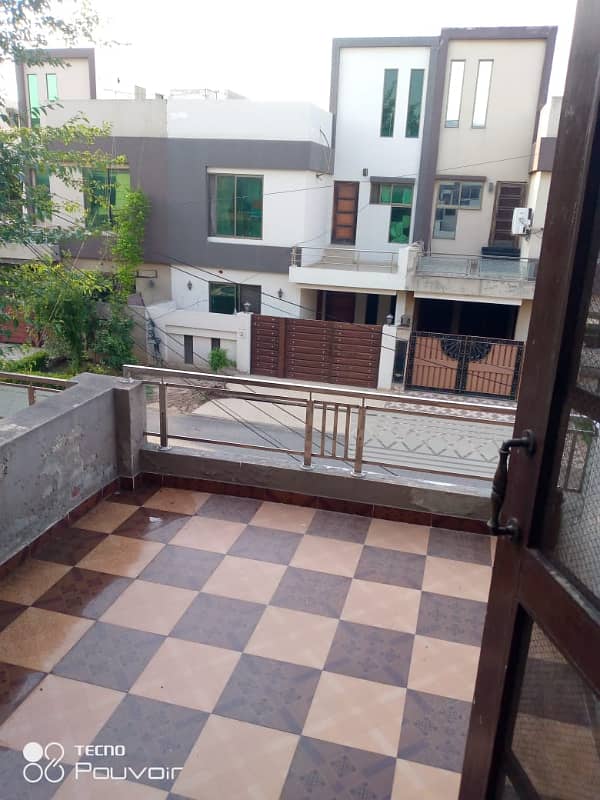 5 MARLA HOUSE FOR RENT IN SECTOR D BAHRIA TOWN LAHORE 12