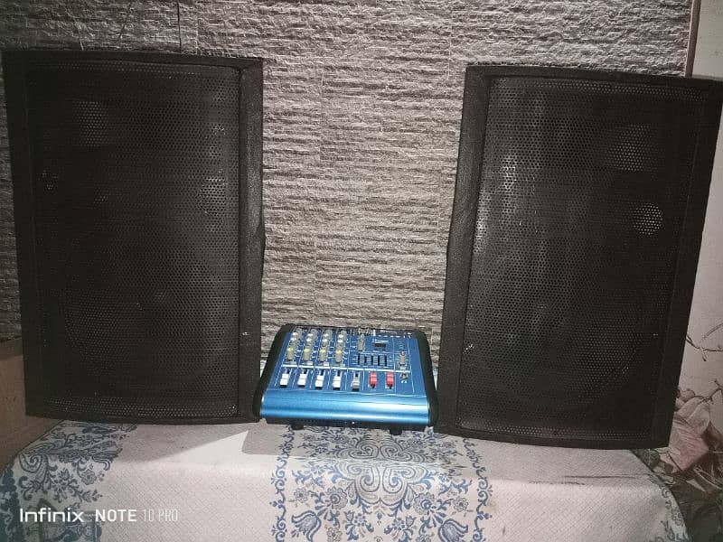 DJ Speakers and Mixer Amplifier 1