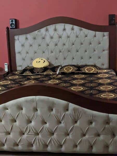 Wooden bed set 1