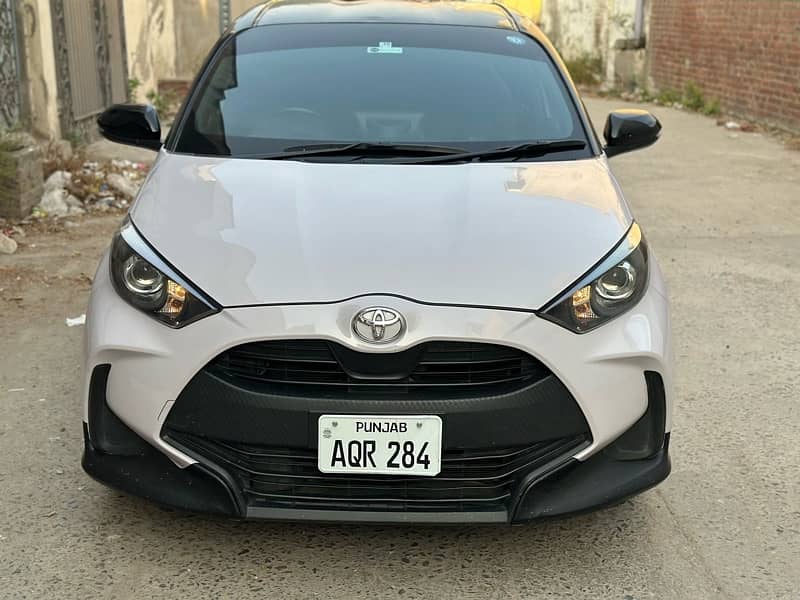 Toyota Yaris 2021 X full option 0