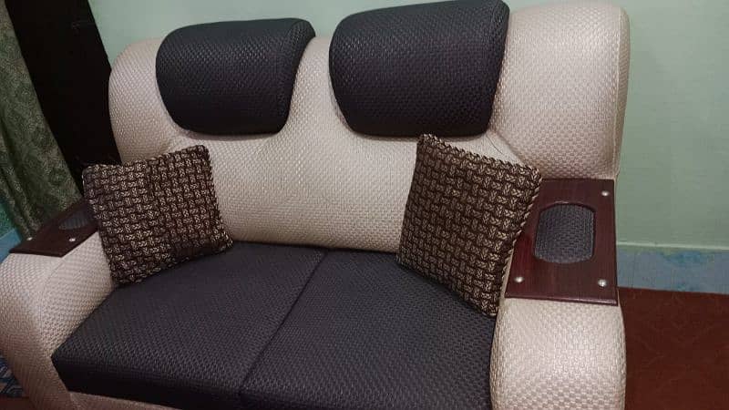 brand new sofa set in 2 piece 0